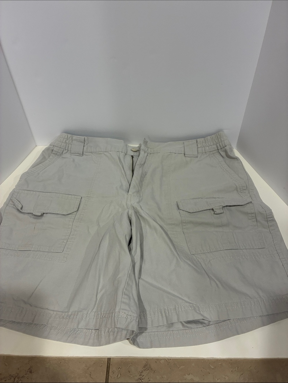 Men's Light Gray Cargo Shorts by Basic Editions